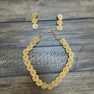 Brinker + Eliza | Daisy Chain Necklace & Earring Set